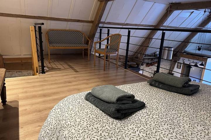 Location de vacances pour 8 personnes, avec terrasse et jardin à Thégra - 2