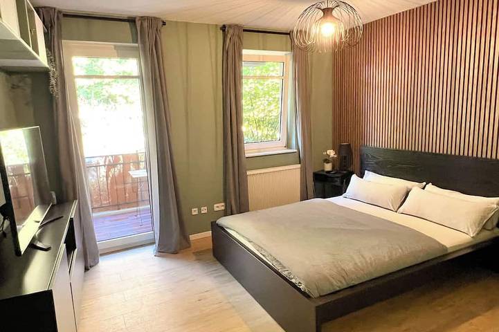 Appartement entier, Jupas° | Red Rock Home - Balcony & Parking lot in Trèves (Ville), Trèves