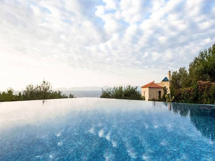 Location de vacances pour 4 personnes, avec vue sur l’océan et terrasse ainsi que piscine et jardin dans Alonissos - 3