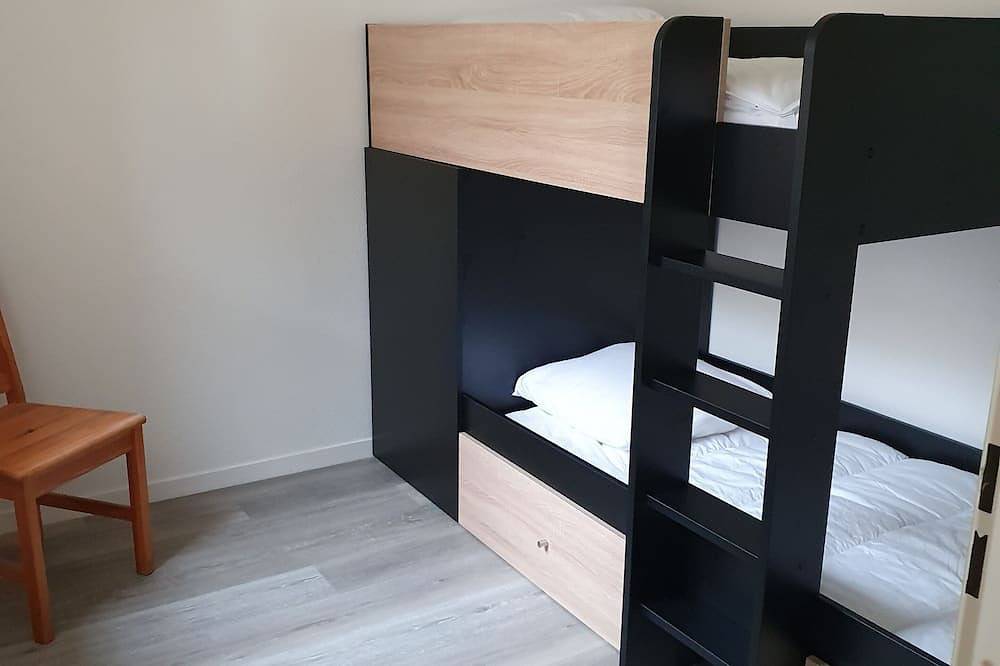 Entire apartment, Beautiful renovated 55 m2 apartment with balcony close to the sea in Cayeux-sur-Mer, Abbeville region