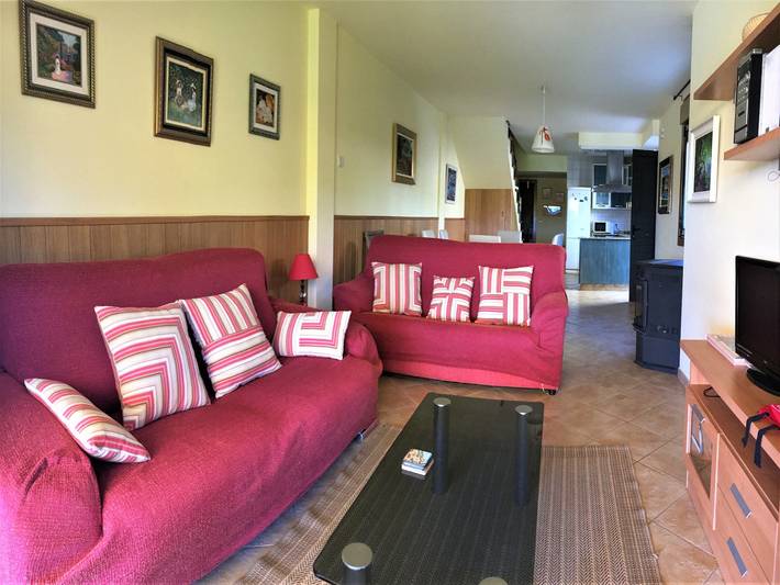 Chalet para 5 personas, con Balcón/Terraza y Terraza además de Jardín y Piscina en Provincia de Pontevedra - 3