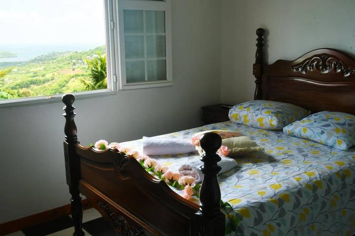 Location de vacances pour 6 personnes, avec balcon ainsi que jacuzzi et piscine à Le Robert - 2