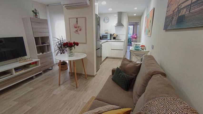 Apartamento para 4 personas, con terraza en Castellón de la Plana