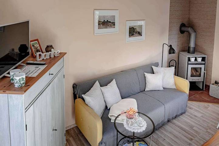 Ferienhaus für 4 Personen, mit Balkon und Garten in Saal