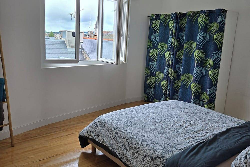 Geheel appartement, Apartment with view of Château fort de Lourdes in Lourdes, Hautes-Pyreneeën