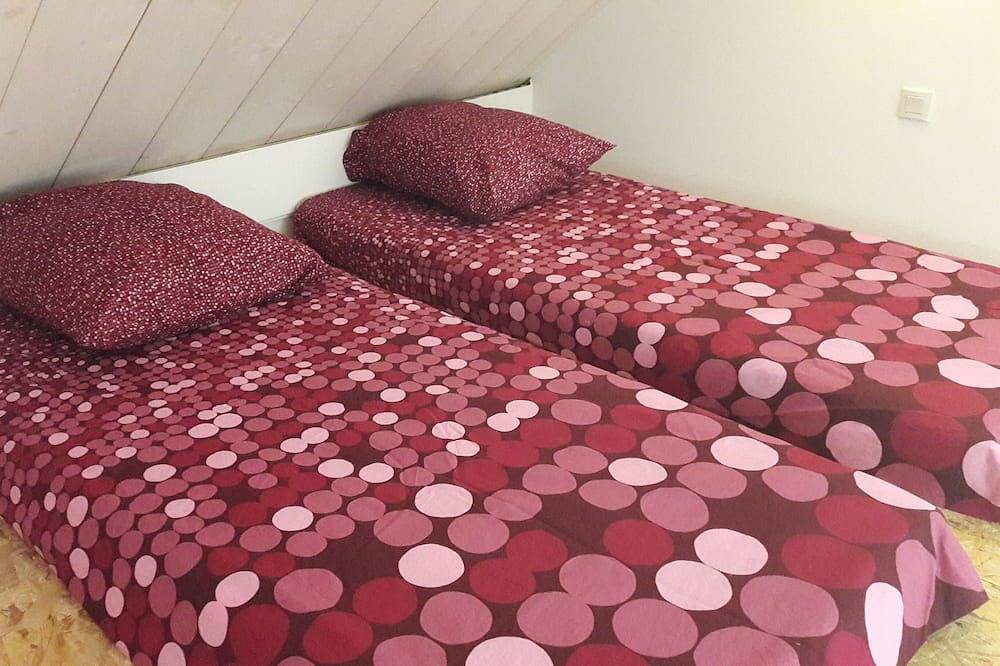 Entire apartment, Gite au figuier - studio Duplex 2/4 people in Arbois, Jura