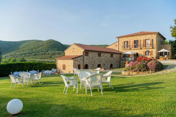 Ferienwohnung für 2 Personen, mit Terrasse und Garten in Santa Maria di Castellabate