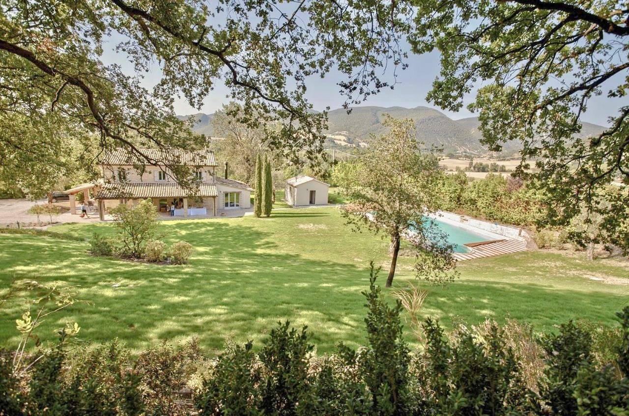 Four-Bedroom House in Fossombrone, Valle del Metauro