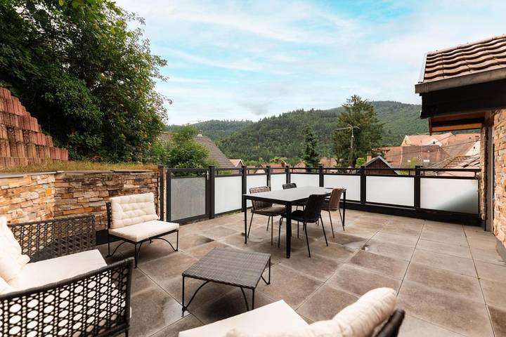 Location de vacances pour 8 personnes, avec vue et terrasse à Lautenbach - 3