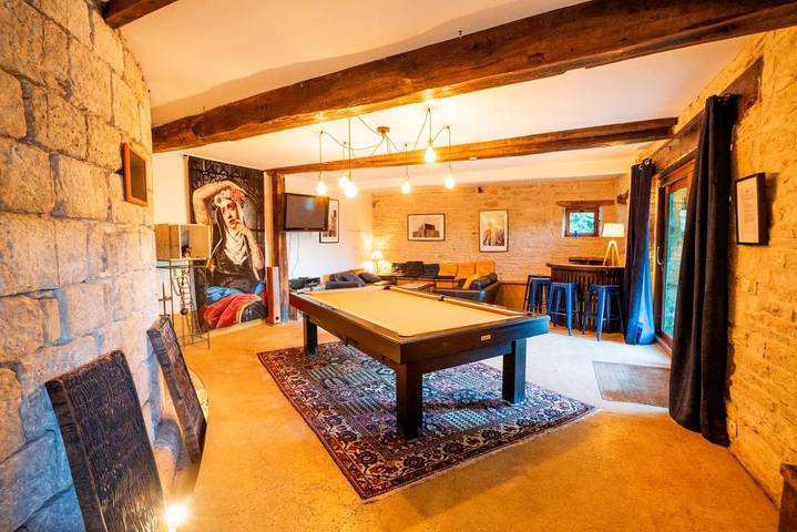 Gîte pour 2 personnes, avec piscine et vue ainsi que jardin et bassin pour enfant à Noyers - 4