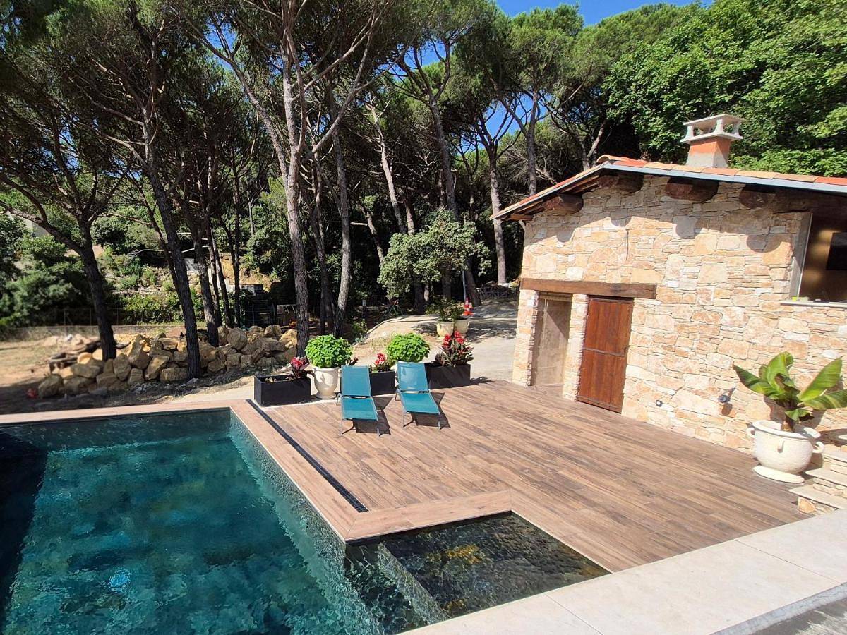 Maison indépendante de 26m2 avec Jardin, Climatisation et accès piscine l'été in Rochegude, Région de nyons