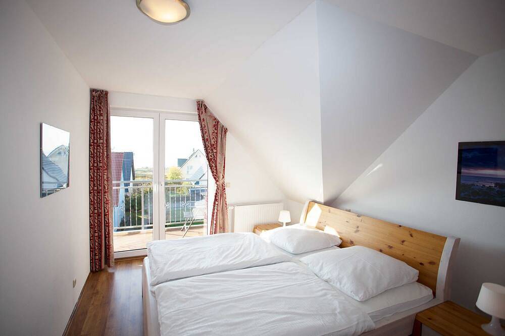 Ganze Wohnung, W-Ferienwohnung 8 - Villa Wittow in Wiek, Rügen