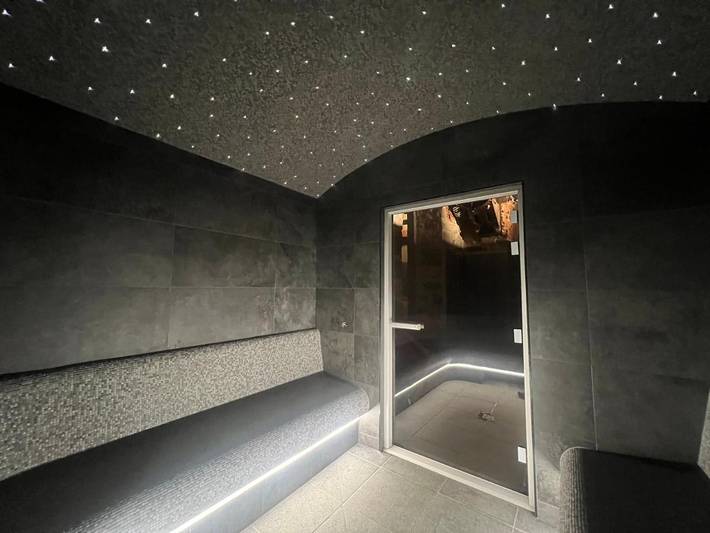 Location de vacances pour 6 personnes, avec piscine et jardin ainsi que vue et sauna, animaux acceptés à Rochesson - 3