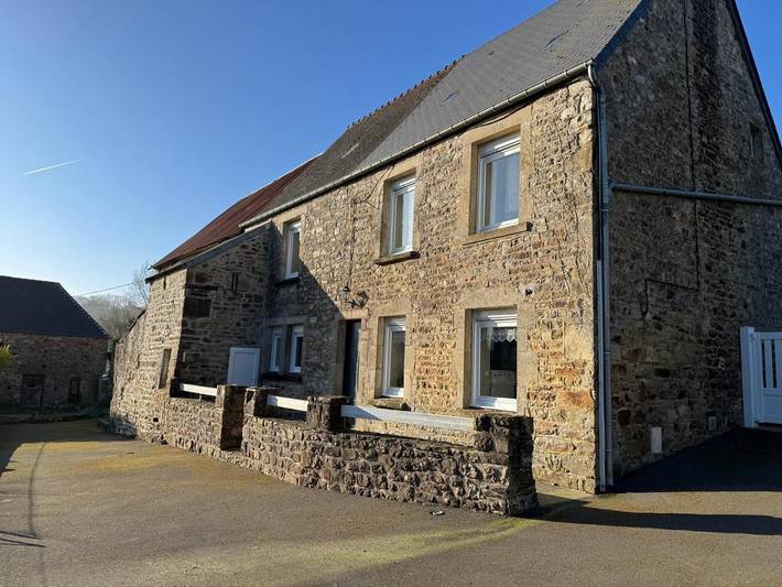 Location de vacances pour 8 personnes, avec jardin et terrasse, animaux acceptés dans Sortosville-en-Beaumont