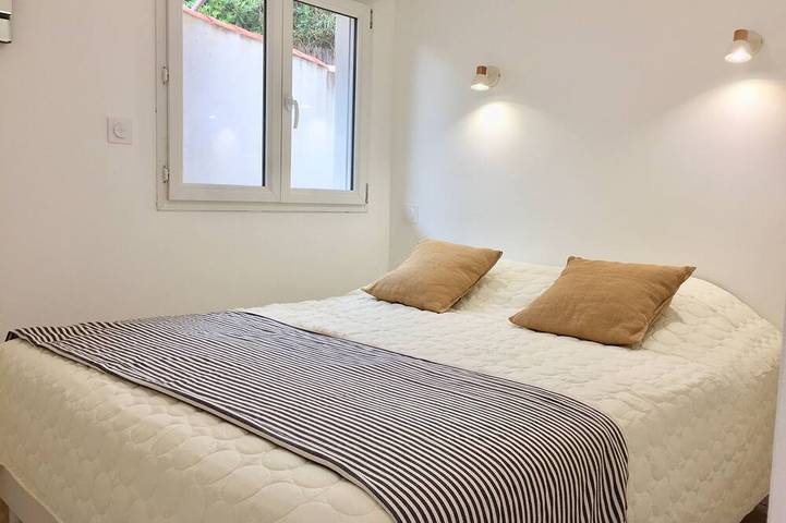 Gîte pour 3 personnes, avec terrasse dans Calanque De Port Pin Cassis - 2
