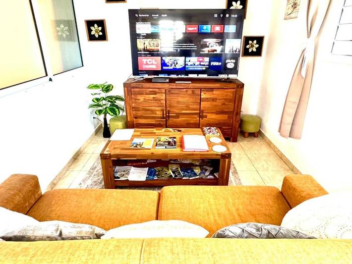 Location de vacances pour 2 personnes, avec jardin ainsi que jacuzzi et terrasse dans Les Makes - 4