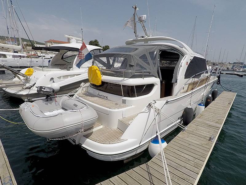 Boot voor 2 personen met whirlpool in Vancouver, Brits-Columbia