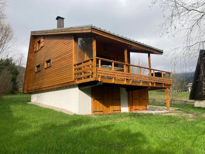 Gîte pour 8 personnes, avec Balcon ainsi que Terrasse et Vue dans Office De Tourisme De Correncon En Vercors