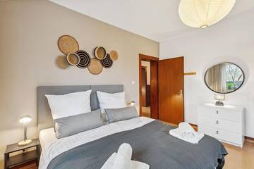 Ferienwohnung für 7 Personen, mit Garten und Ausblick in Andernach