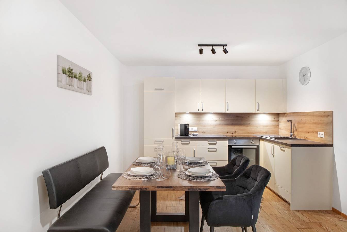 Appartement 'Ben's Auszeit Top 4' met privétuin en Wi-Fi in Stubai Alps, Umhausen