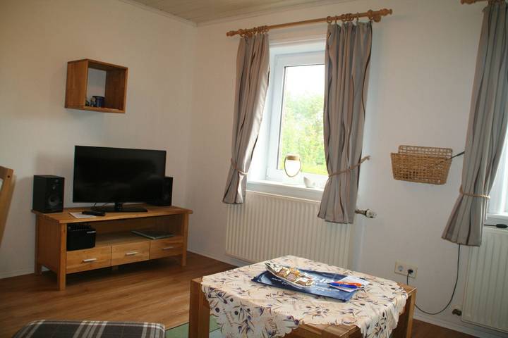 Ferienwohnung für 2 Personen, mit Terrasse und Garten in Süderende - 4