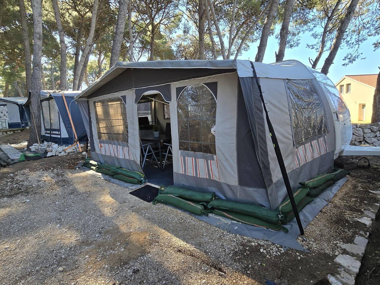 Roulotte vicino al mare 6 in Ugliano, Isola di Ugljan