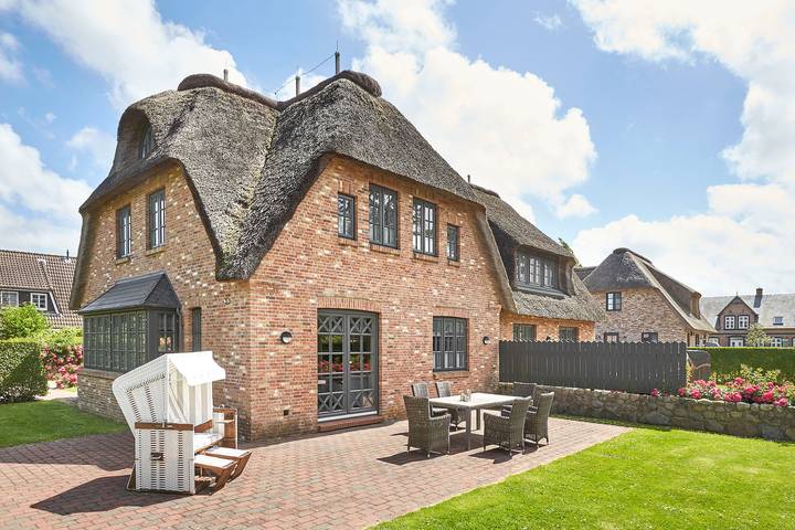 Ferienhaus für 4 Personen, mit Terrasse und Sauna sowie Garten in Oldsum - 2