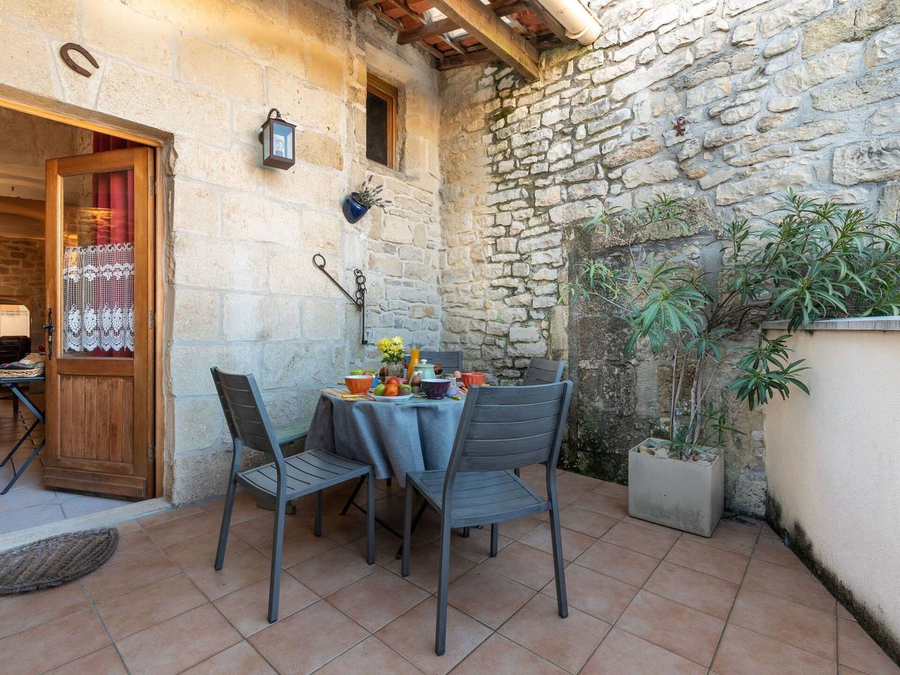 Ganze Wohnung, Belles Pierres - Belles Pierres 400.1 in Calvisson, Nimes und Umgebung