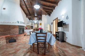 Casa Vacanza per 6 Persone in Nuxis, Sulcis Iglesiente, Foto 3