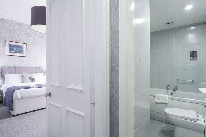 Glenspey, pet friendly, character holiday cottage in Kingussie in Kingussie, Cairngorms National Park