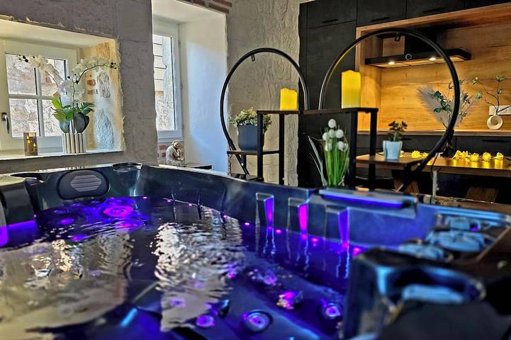Maison de vacances pour 2 personnes, avec terrasse et jacuzzi à Penne-d'Agenais
