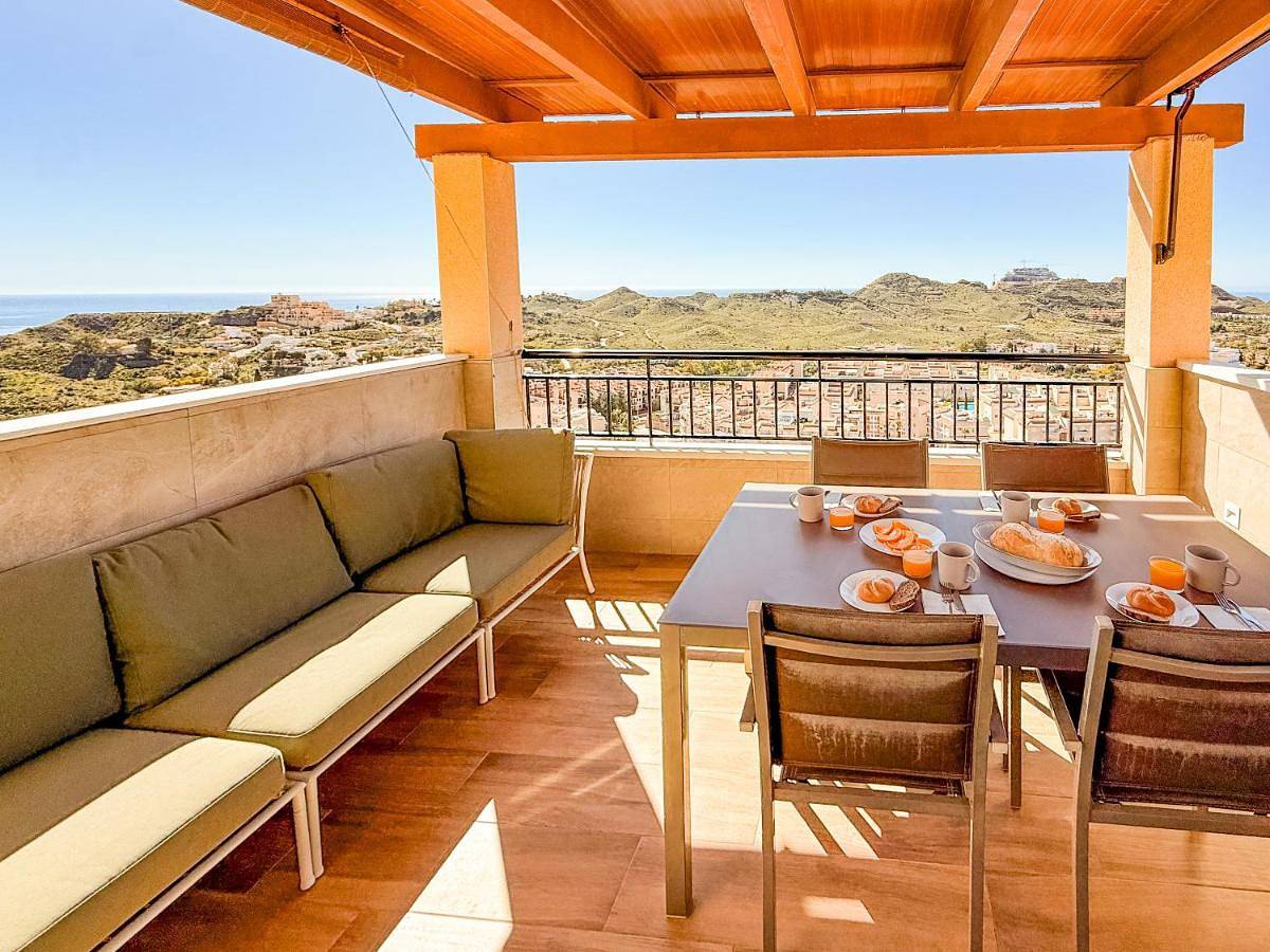 Apartamento entero, Apartment with Terrace in Los Geraneos, Cordillera Penibética