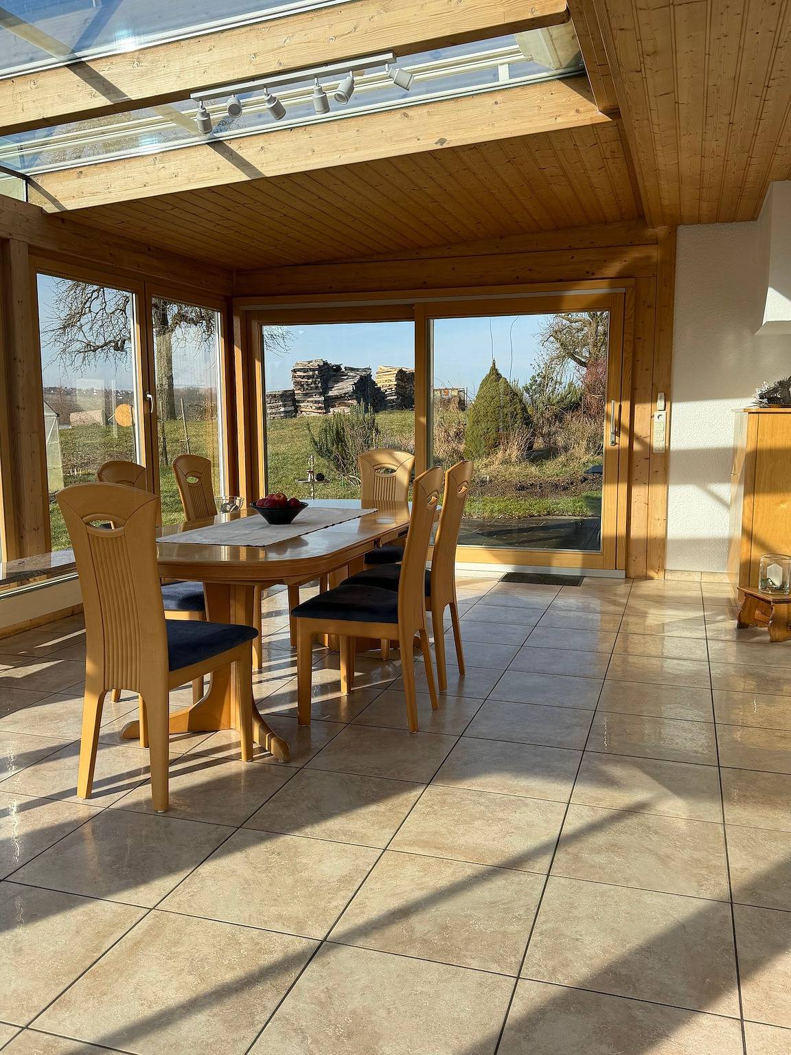 Appartamento intero, Landzeit: Appartamento con grande veranda, vista su vigneti e bosco, 130 mq in Efringen-Kirchen, Sudschwarzwald