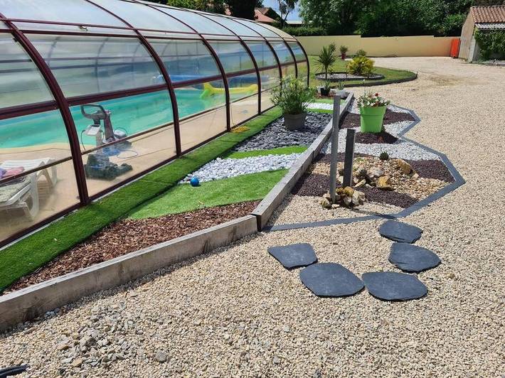 Location de vacances pour 14 personnes, avec Jacuzzi et Terrasse ainsi que Jardin et Piscine à Saint-Philbert-de-Bouaine