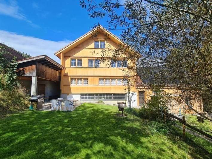 Ferienhaus für 11 Personen, mit Terrasse und Garten sowie Pool und Ausblick am Bodensee (Schweiz)