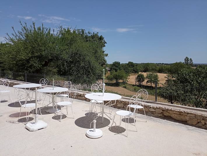Stone House with Terrace, Garden, and Scenic Views in Séniergues, Quercy