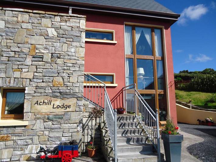 Bed and breakfast for 3 people, with terrace and garden in Achill Island