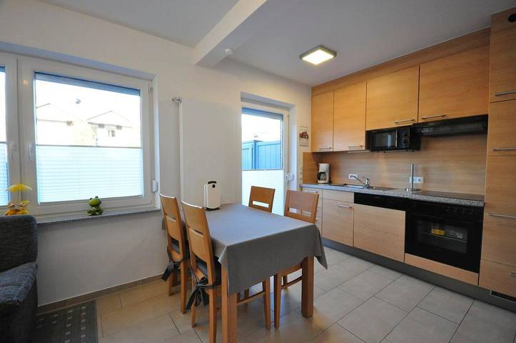 Ferienwohnung für 4 Personen, mit Terrasse in Neuharlingersiel - 3