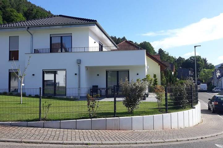 Ferienhaus für 4 Personen, mit Balkon und Garten - 1