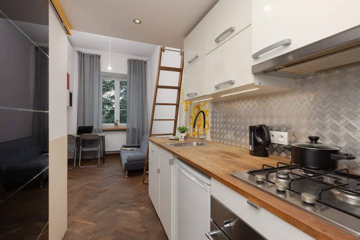 Ganze Ferienwohnung, Functional Studio in Praga | Close to Metro | Desk in Warschau, Masowien