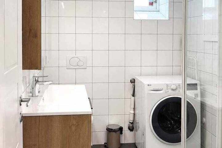 Ganze Wohnung, Central Haugesund Apt w/ Free Parking & Fast Wifi in Haugesund