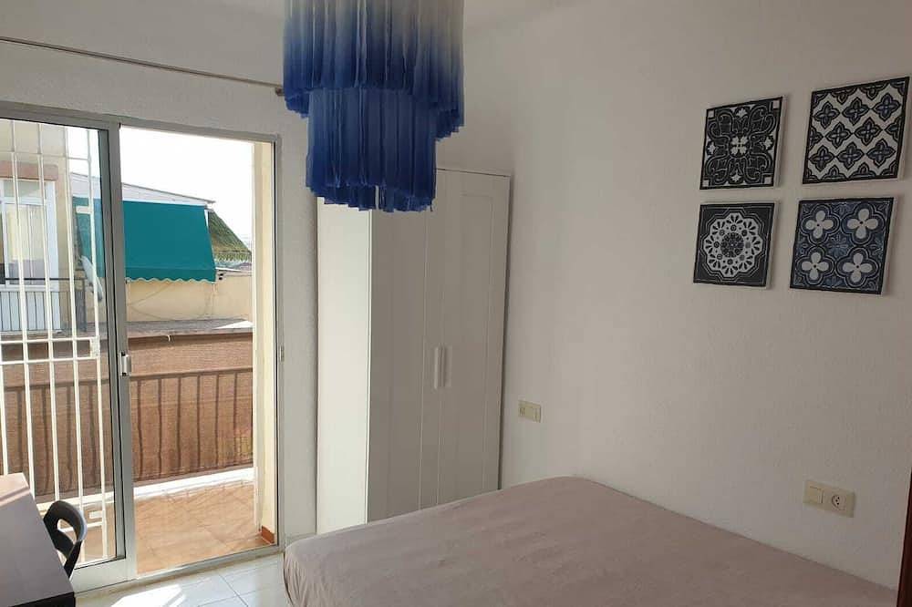 Ganze Wohnung, Wohnung mit privater Terrasse, Blick auf das Castillo in Campoamor, Alicante