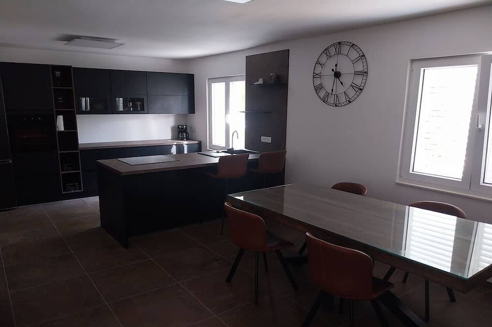 Casa vacanza a Podstrana a partire da 1113€ a notte
