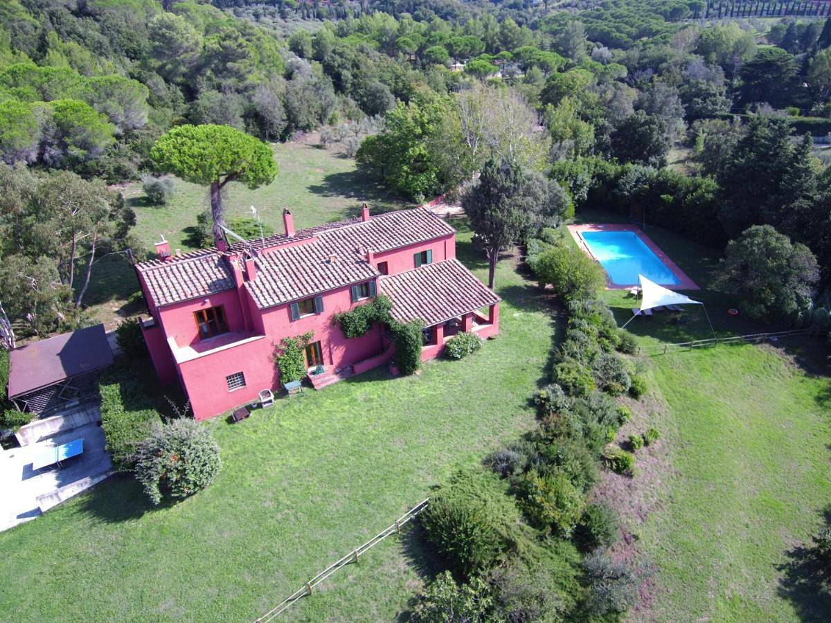 Villa with Private Pool in Livorno, Etruskische kust