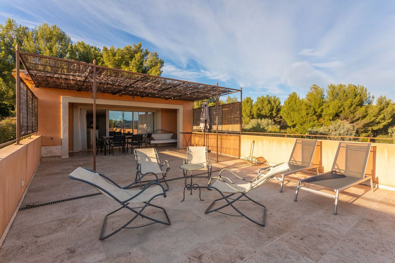 Le Mas des Bouteillans « Le Mûrier » con vistas al mar, Wi-Fi y aire acondicionado in La Cadière-d'Azur, Region de Toulon