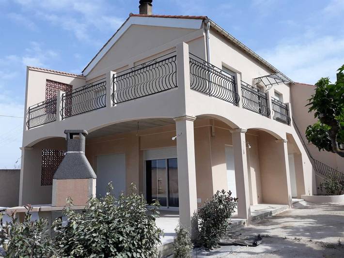 Gîte pour 4 personnes, avec terrasse et jardin - 1