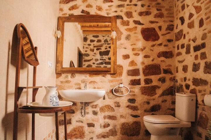 Casa rural para 14 personas, con piscina y jardín además de terraza y vistas en Valle de Alcudia - 4