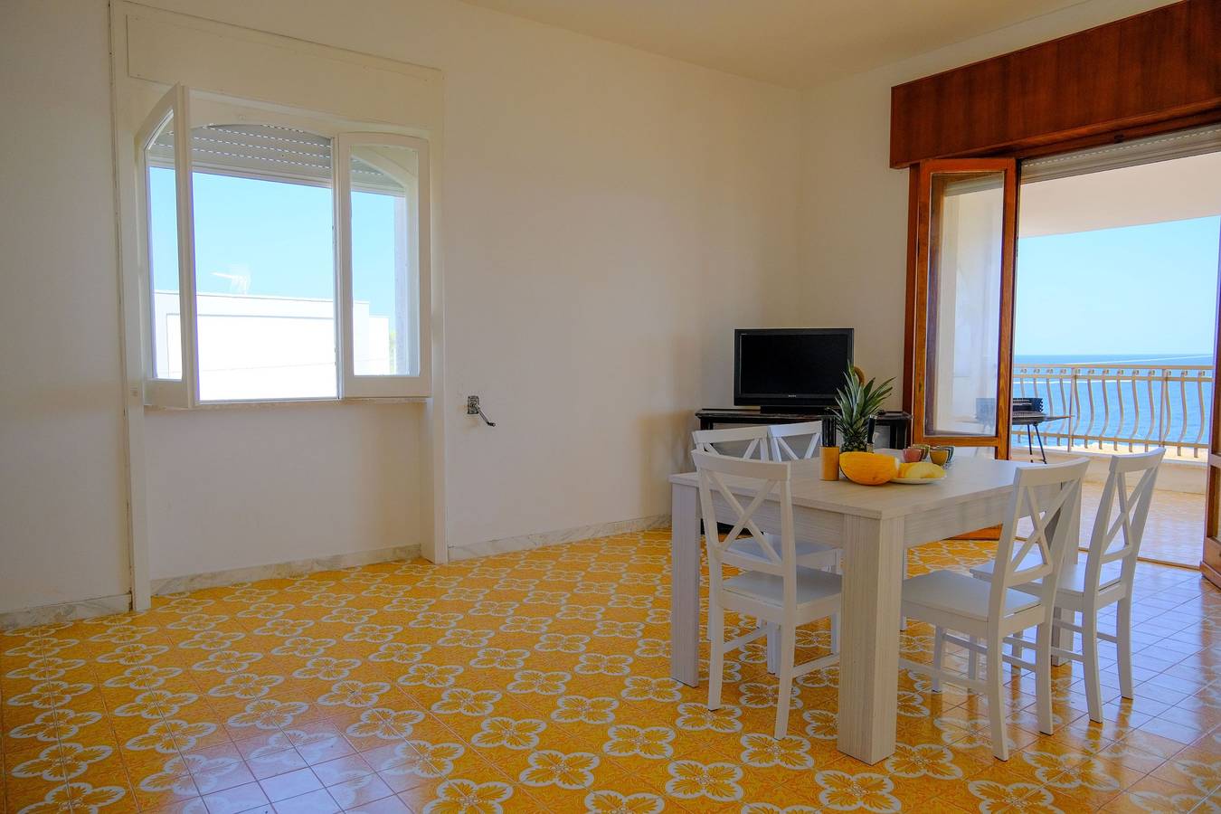 Ferienhaus für 8 Personen mit Balkon in Torre Dell'orso, Lecce Provinz