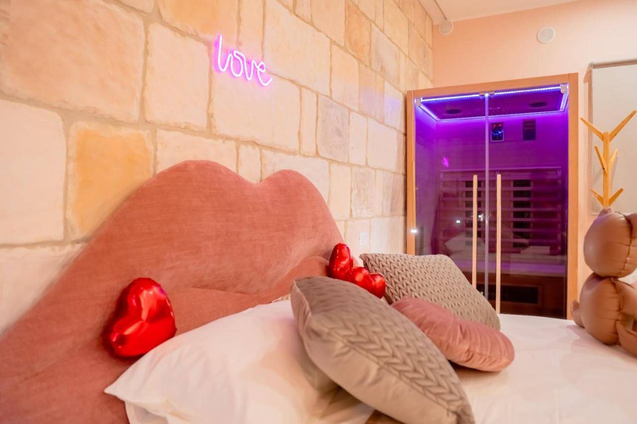 Roses Suite & Apartments in Capurso, Provincia di Bari