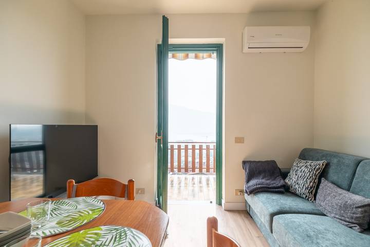 Appartamento per 2 persone, con Balcone e Vista lago nonché Panorama a Sarnico